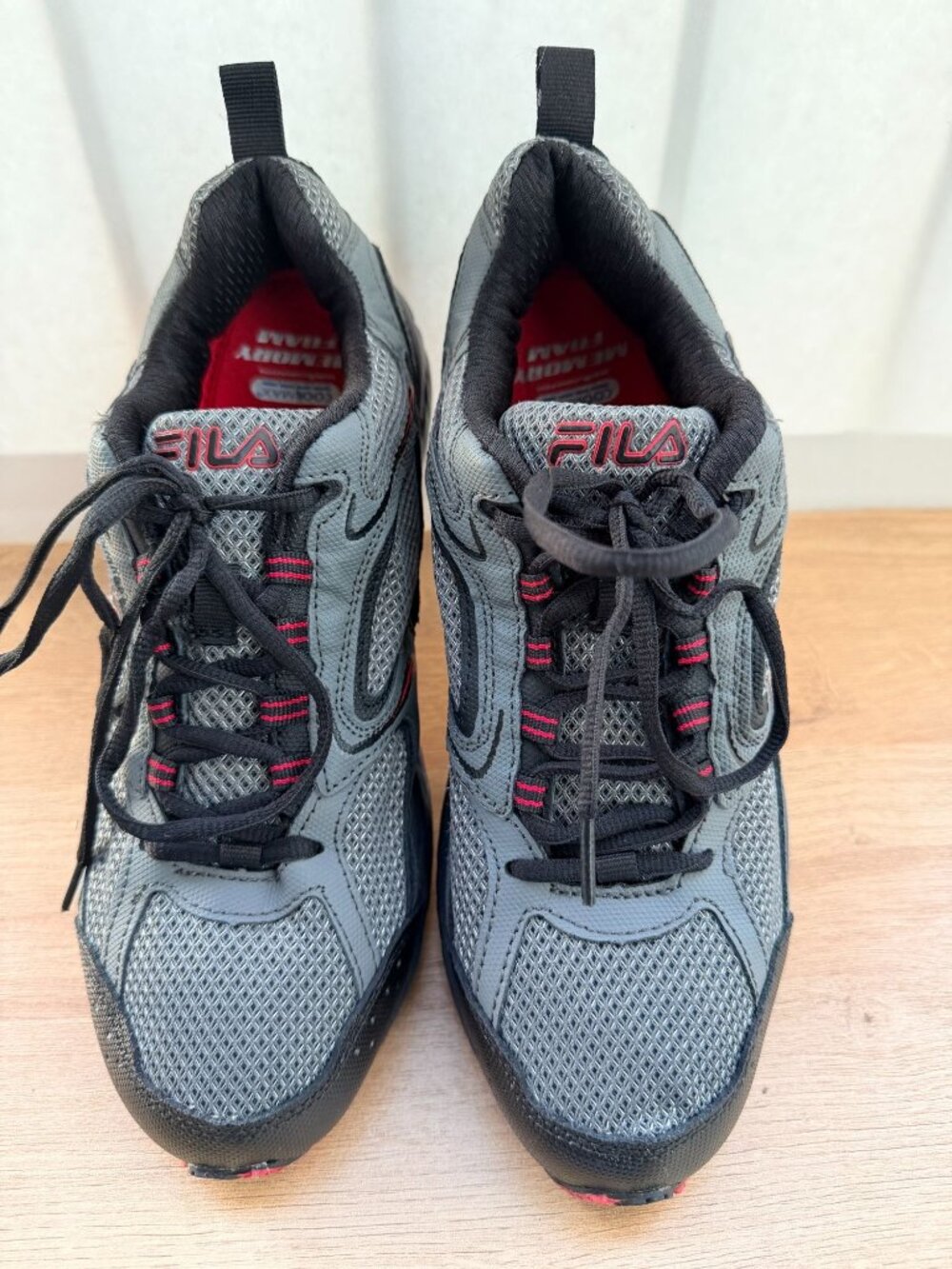 Fila Memory Foam Coolmax Athletic Sneakers Gray Red Men’s Size 9.5 - Picture 13 of 15